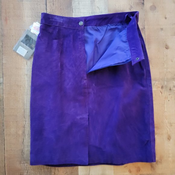 Vintage Global Identity Purple Suede Skirt - Picture 14 of 16
